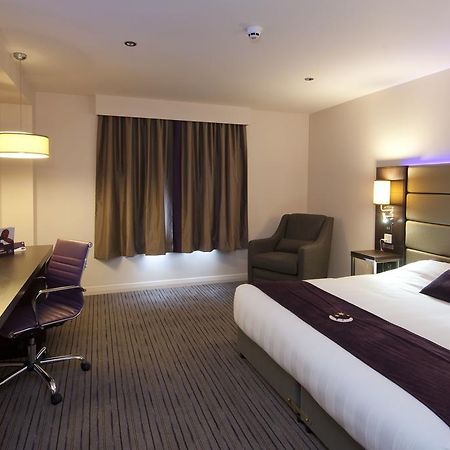 Premier Inn Glasgow East Kilbride - Peel Park 外观 照片