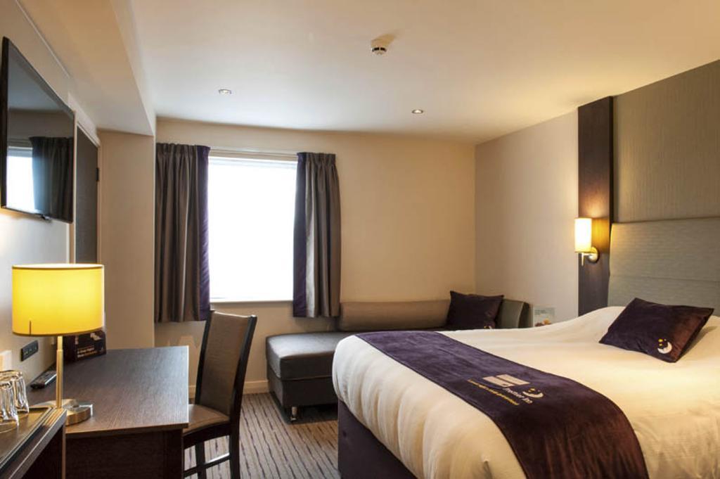 Premier Inn Glasgow East Kilbride - Peel Park 客房 照片