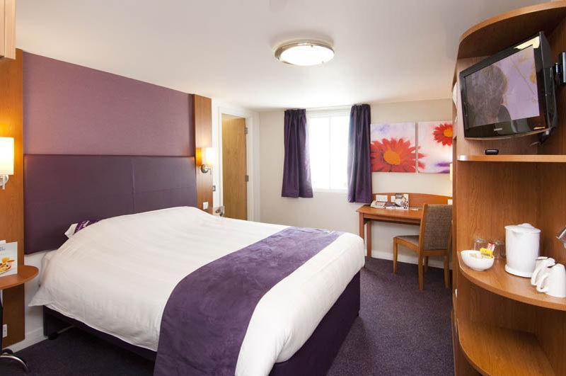 Premier Inn Glasgow East Kilbride - Peel Park 外观 照片